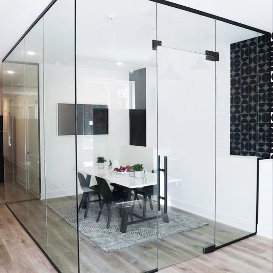 มือจับประตู